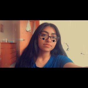 Meet your Posher, Tania